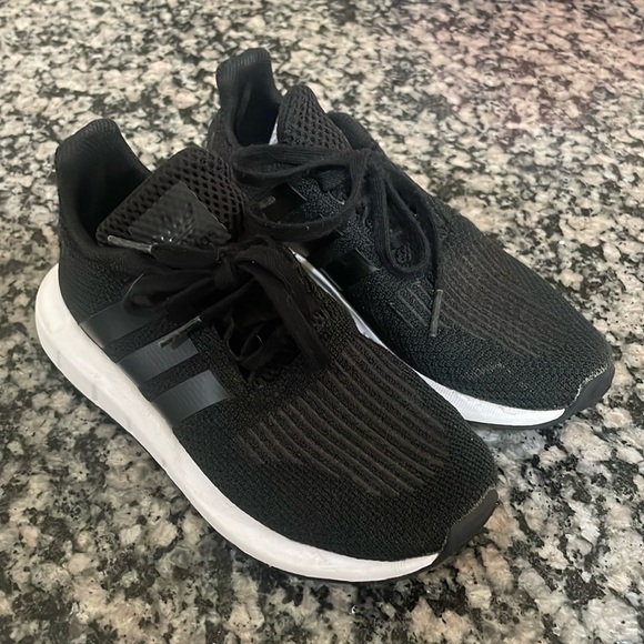 Adidas Sneakers - Picture 1 of 4